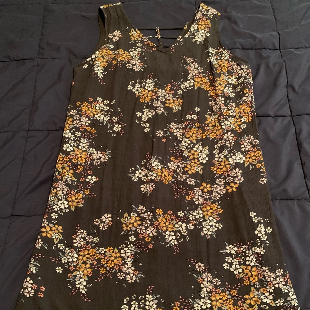 Maurice’s gray floral dress